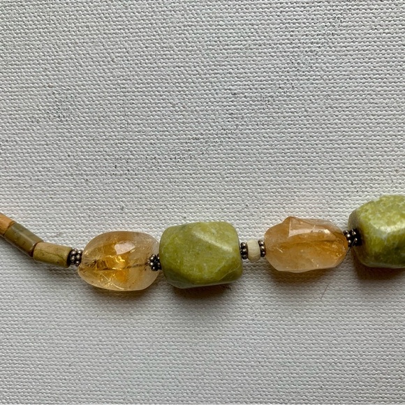 Vintage Chunky Gemstone Necklace Yellow Citrine Crystals Green Serpentine 24" - Picture 6 of 13